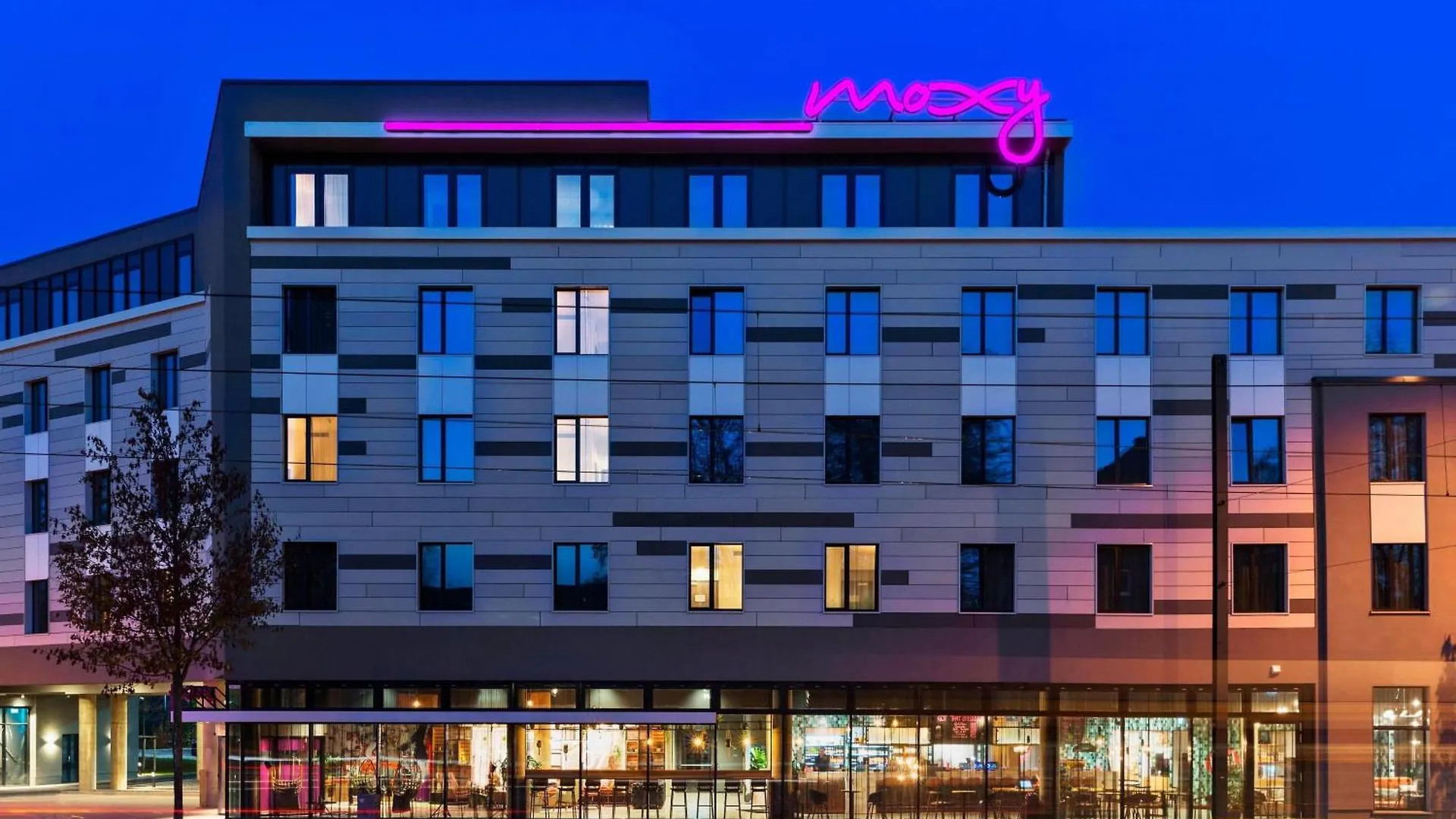 Moxy Duesseldorf South Hotel Dusseldorf